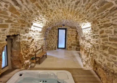 jacuzzi de la casa rural Cal Roseto de Palou