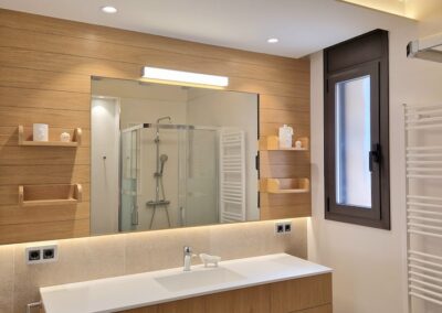 Baño completo de la casa rural Cal Roseto de Palou