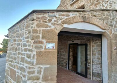 Fachada de la casa rural Cal Roseto de Palou