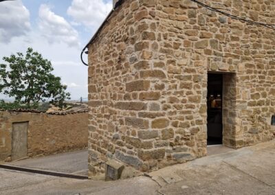 Fachada de la casa rural Cal Roseto de Palou